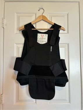 Black Men's Protective Vest by Back on Track